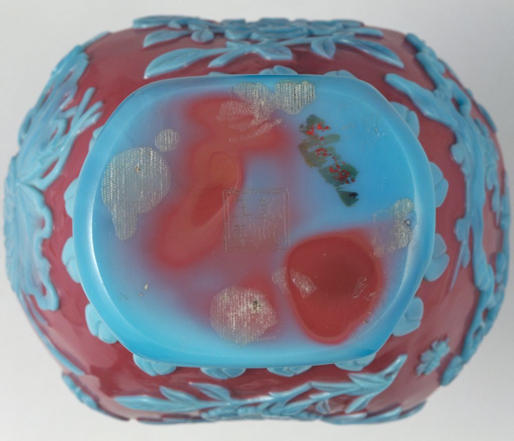 图片[2]-Qianlong cowpea red set blue glass butterfly vase-China Archive